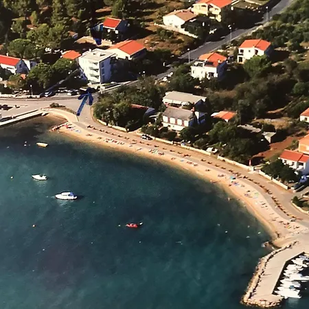 Apartment Vera Mulo Vrsi